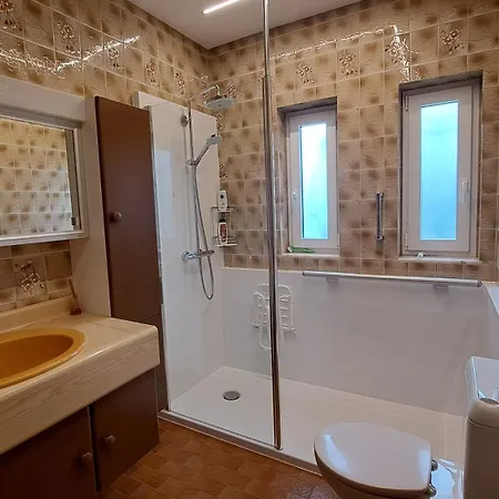 Guest house Naninne *